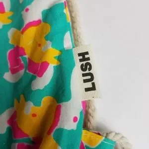 Lush bunny bag New with tags Flower Bunny Gift set Review (bag quality) : r/LushCosmetics main image 4